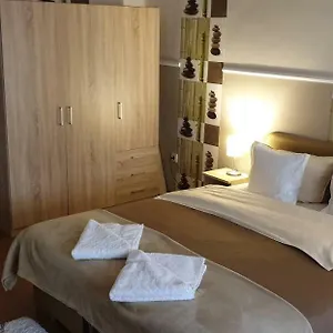 Apartament Jokai Family Apartman, Eger